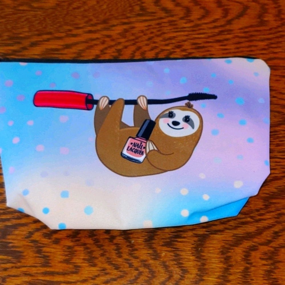 Sloth 🦥 pouch - Picture 2 of 6